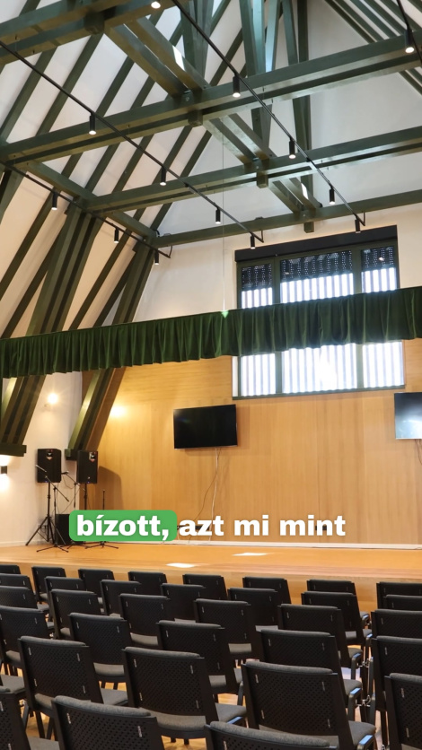 A mi dolgunk, hogy kormányból építkezzünk. Ezt az új művelődési házat most már nem lehet elvenni Kalotaszegtől, a katotaszegiektől!