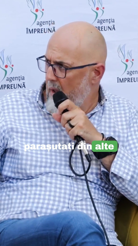 🇭🇺 35 éve építjük a közösséget.
🇷🇴 De 35 de ani construim comunitatea.